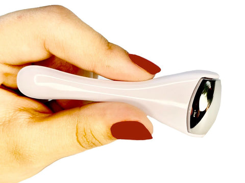 LUMÉ Eye & Face Ice Roller